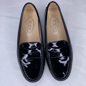 TOD’S Gommino black patent leather driving shoe loafer moccasin SZ 35 1/2